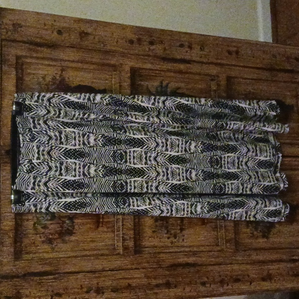 Graphic Print Maxi Skirt